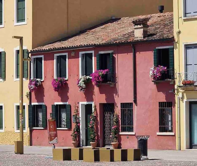 Storico Alloggio Fronte Piazza In Borgo Portello Pádua Exterior foto
